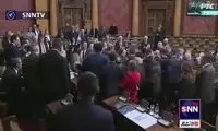 زد و خورد نمایندگان هنگام سخنرانی رئیس جمهور