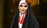 سلفی خانم مجری کنار امیر جعفری و مهرداد صدیقیان