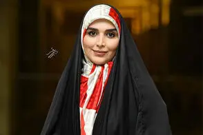 سلفی خانم مجری کنار امیر جعفری و مهرداد صدیقیان