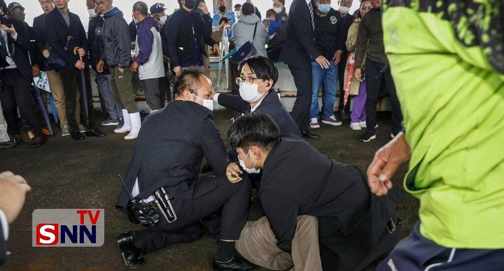 اولین تصاویر لحظه سوء قصد به نخست وزیر ژاپن