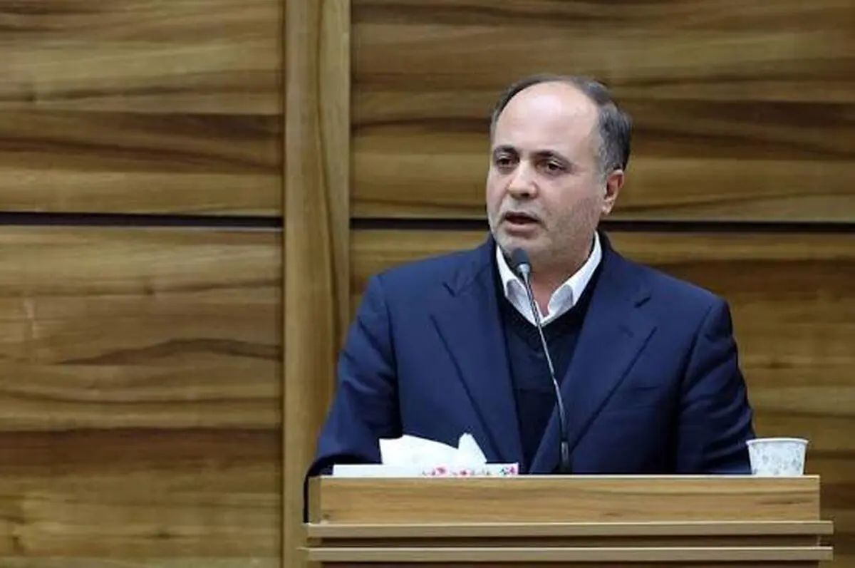 وزیر کشاورزی: وقتی خوراک گاو دلاری است، شیر هم گران می‌شود!
