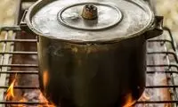 ترفند ساده برای رفع فوری بوی سوختگی غذا 