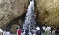 آبشار تنگه واشی به این زیبایی یخ زد!