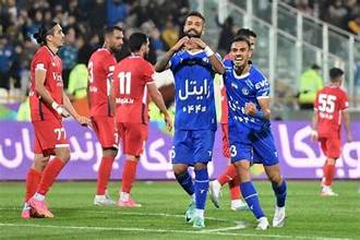 هوادار استقلال: فرهاد مجیدی هم بیاید نتیجه نمی‌گیرد