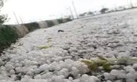 تصاویری از بارش تخم‌مرغی تگرگ‌‌ در کرمانشاه! 