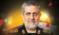تشییع باشکوه سردار ایزدی در سنقر کرمانشاه
