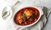 طرز تهیه خورش مرغ و گوجه؛ یک غذای فوری