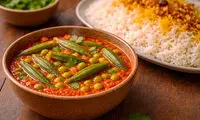 طرز تهیه خورشت بامیه رژیمی با ۲ دستور ساده