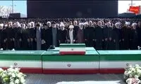 خیابان‌های اطراف مصلی در هنگام اقامه نماز