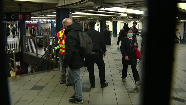 مرگ هولناک آدم‌ربا و گروگان زن در ایستگاه مترو
