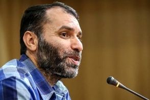 ماجرای حضور ایرج قادری با جعبه شیرینی در لوکیشن سریال ده‌نمکی