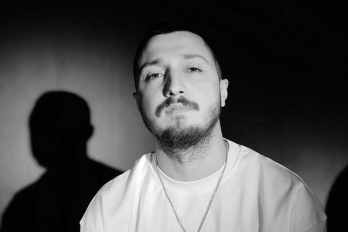 محمدرضا شایع به‌خاطر حضور در یک برنامه عذرخواهی کرد