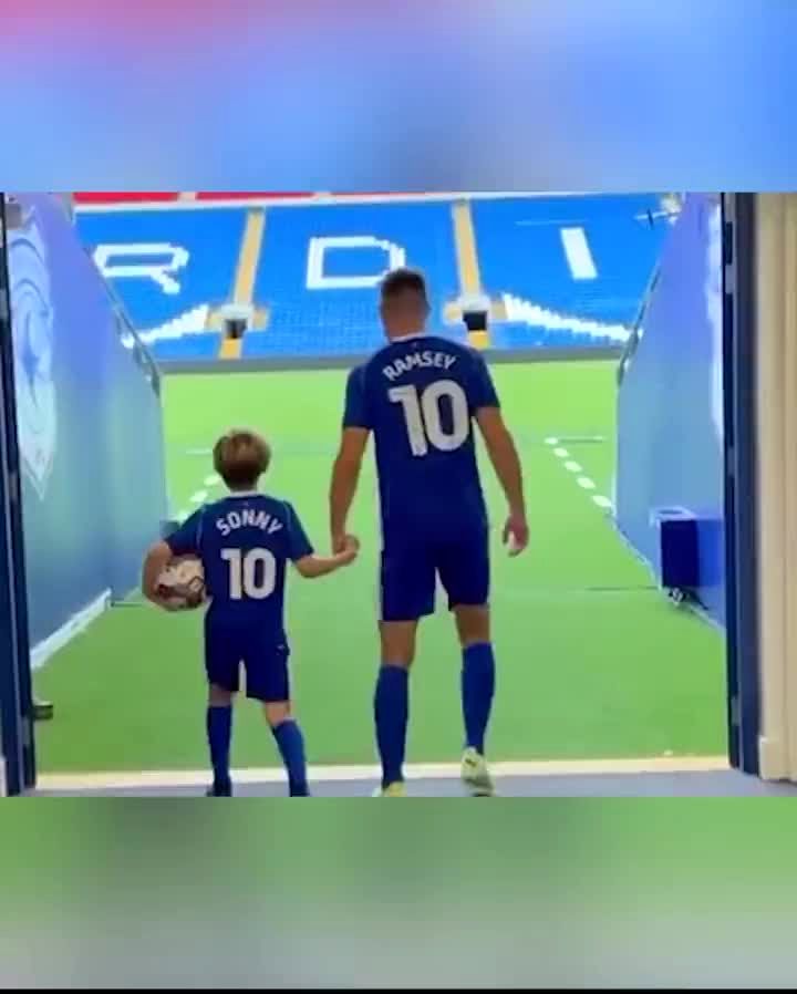 پدر و پسر فوتبالیستی که با هم قرارداد امضا کردند