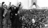 عکسی متفاوت و زنانه از روزهای پیروزی انقلاب که پربازدید شد