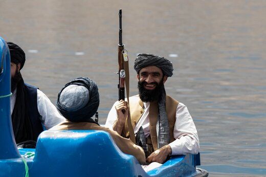 نطق عجیب یکی از سران طالبان درباره گدایی آمریکا