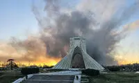 لحظه بمباران پایگاه مقداد در میدان آزادی تهران