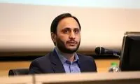تیپ متفاوت سخنگوی دولت در خیابان به همراه فرزندش