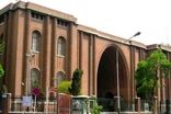 حفاظت جنگی از مجسمه داریوش در موزه ملی ایران