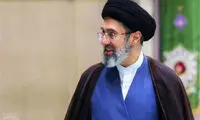 تصویری از رهبرانقلاب در حرم امام حسین(ع)