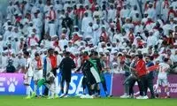 هواداران قطر و امارات در ورزشگاه به جان هم افتادند!