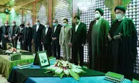 رئیسی و اعضای دولت بر سر مزار هاشمی رفسنجانی