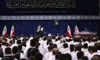 عکسی از دیدار خانواده‌های ناوگروه ۸۶ با رهبری