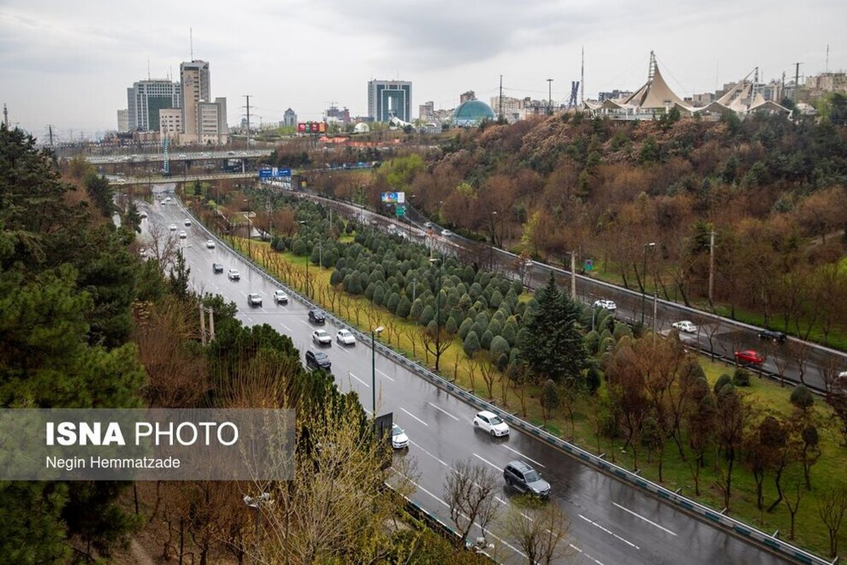   تصاویر دلربا از بارش باران بهاری در تهران 