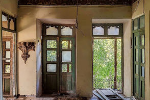 راز عمارت فراموش‌شده شیراز؛ بانکی که به گنجینه ۸۰ هزار عکس بدل شد