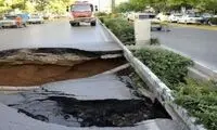 فرونشست زمین سبب شکستن یک پل در مهریز شد