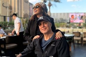 قاب عاشقانه اوزجان دنیز با زن ایرانی‌اش در ترکیه