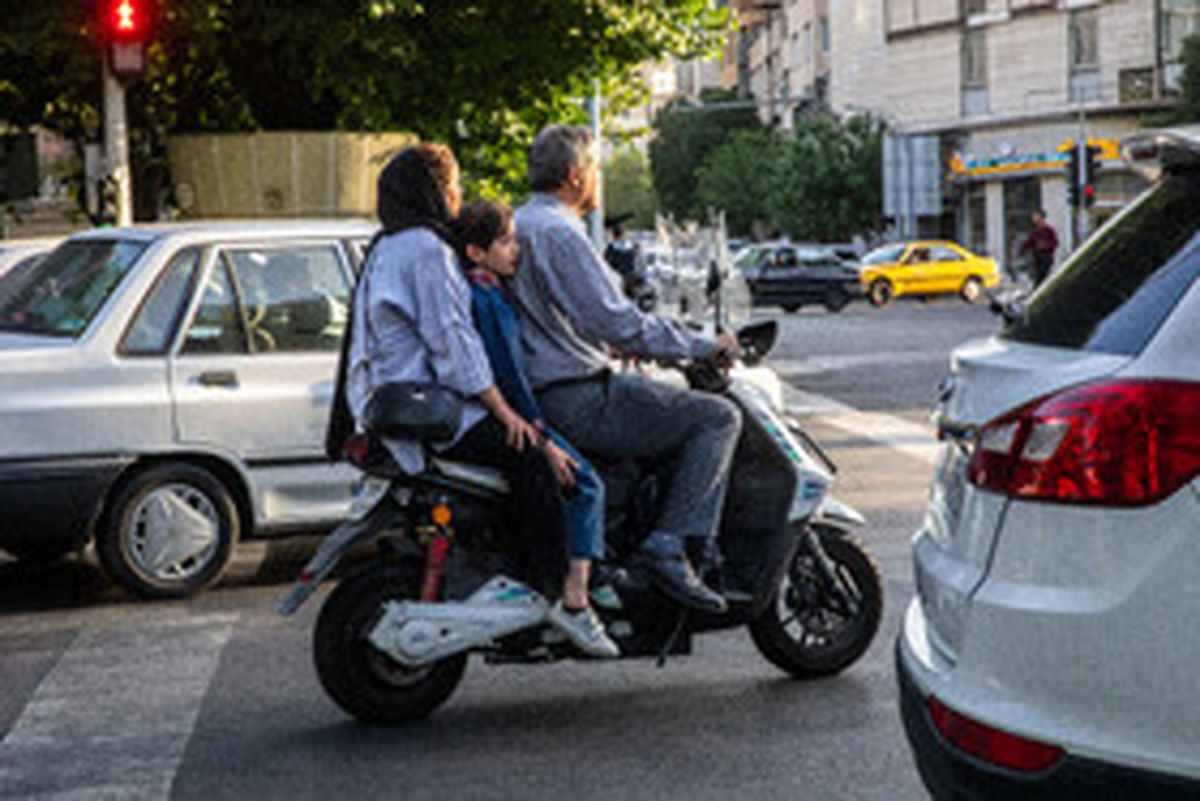   تهران راس ساعت ۶:۰۰ صبح 