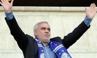 فتح‌الله‌زاده برای خرید بازیکن در اتاق را قفل می‌کرد!