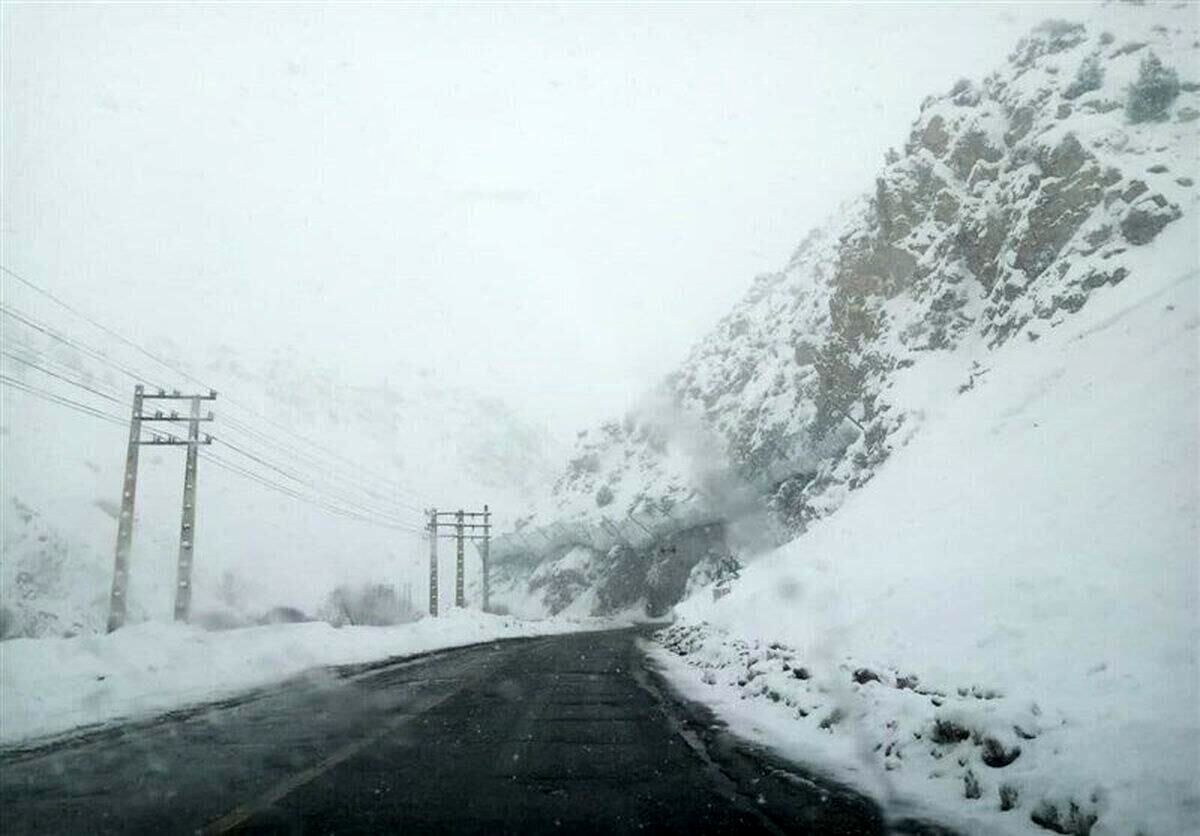 ویدیویی از بارش سهمگین برف در مرز ایران و ترکیه