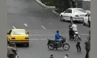 لحظه دستگیری یک دزد توسط مردم در تهران