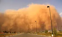 لحظه ورود طوفان شن به شهر یزد