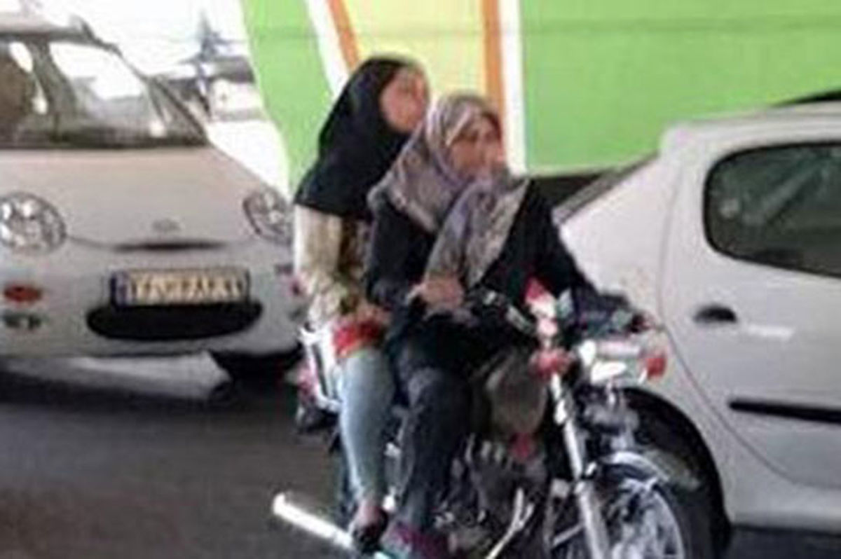 موتور سواری خانم چادری در خیابان‌های تهران!
