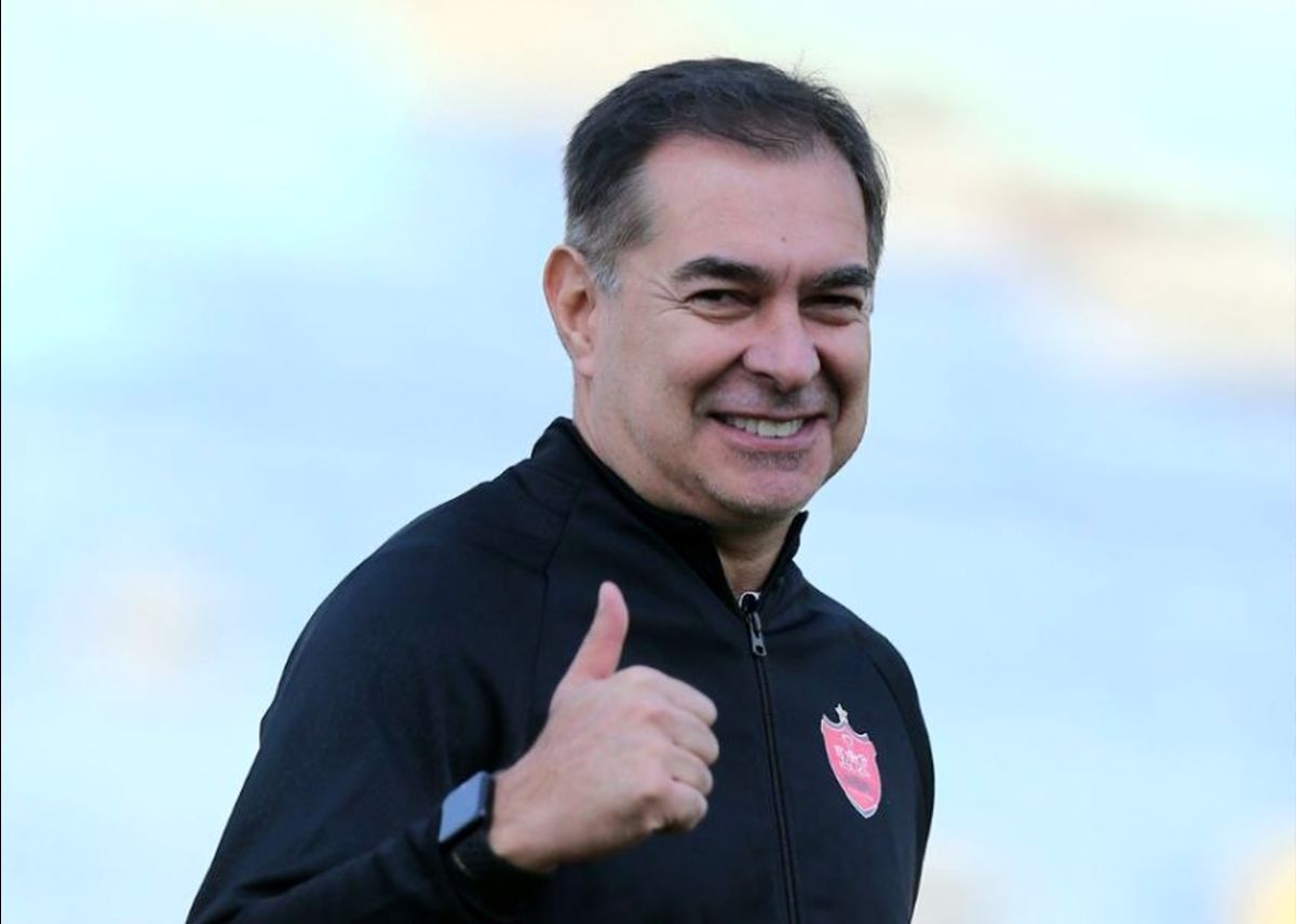 مربی پرسپولیس: یکی، دو روز دیگر جدا میشوم
