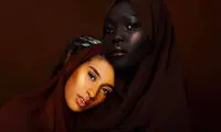 این مدلینگ سیاه‌ترین و جذاب‌ترین زن جهان است