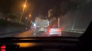 حرکات جنون‌آمیز راننده BMW و کامیون در تهران