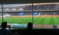 اعتراض شدید هواداران سپاهان با شعار بی‌غیرت!