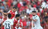 مهاجم پرسپولیس روی دست رونالدو بلند شد