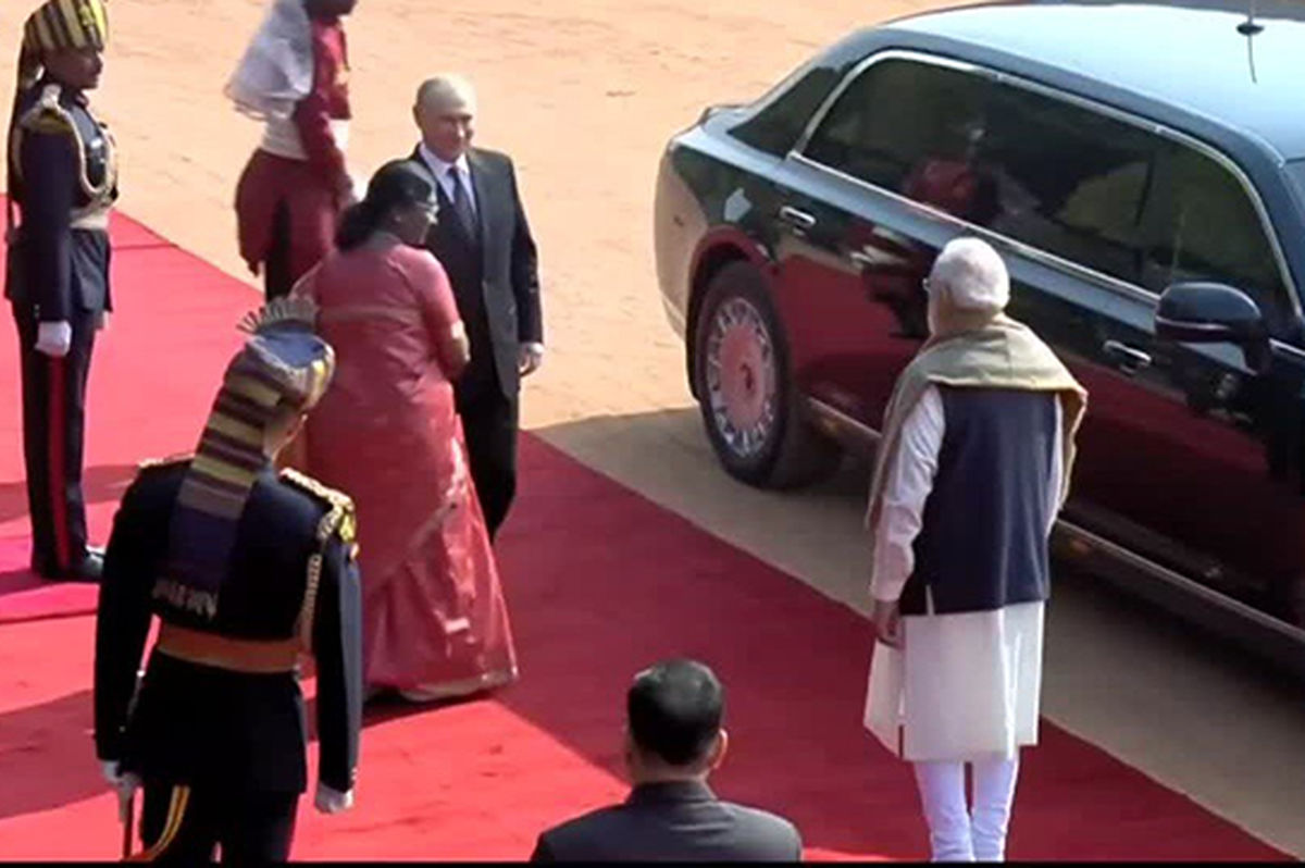 لحظه پربازخورد ورود پوتین به کاخ ریاست‌جمهوری هند