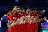 بوسه خاص پیاتزا بر دست ستاره جوان تیم ملی