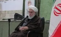 تصاویری از اعضای بیت رهبری در مصلی تهران
