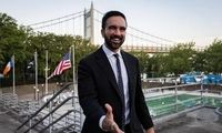 حامی فلسطین، به شهرداری نیویورک نزدیک شد