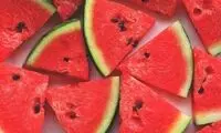با این مواد غذایی بدن خود را خنک نگه دارید