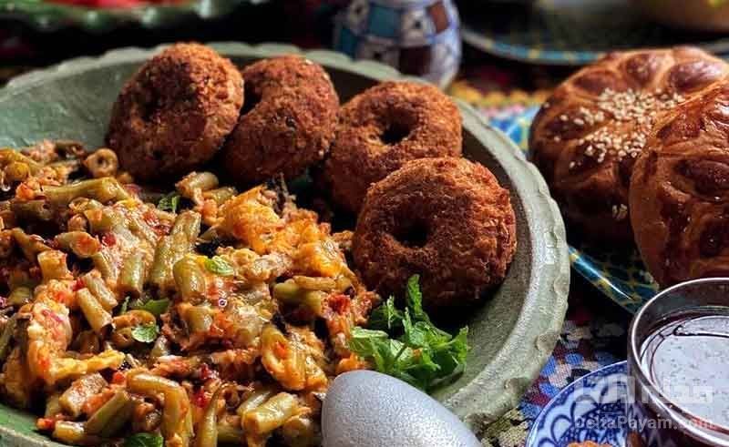 طرز تهیه گل در چمن گیلانی؛ ساده و فوری