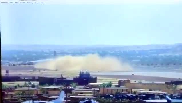 ویدئو هولناک از انفجار یک هواپیما هنگام فرود