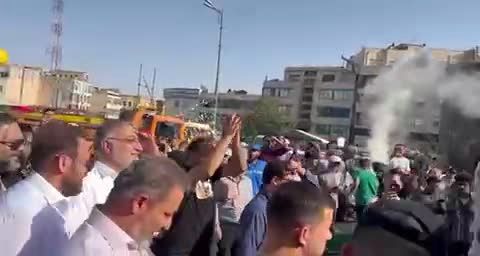 تجمع عراقی‌ها به دور زاکانی در جشن غدیر تهران!