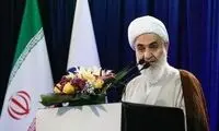 اگر قرار است طبری آزاد باشد ما را زندانی کنید!